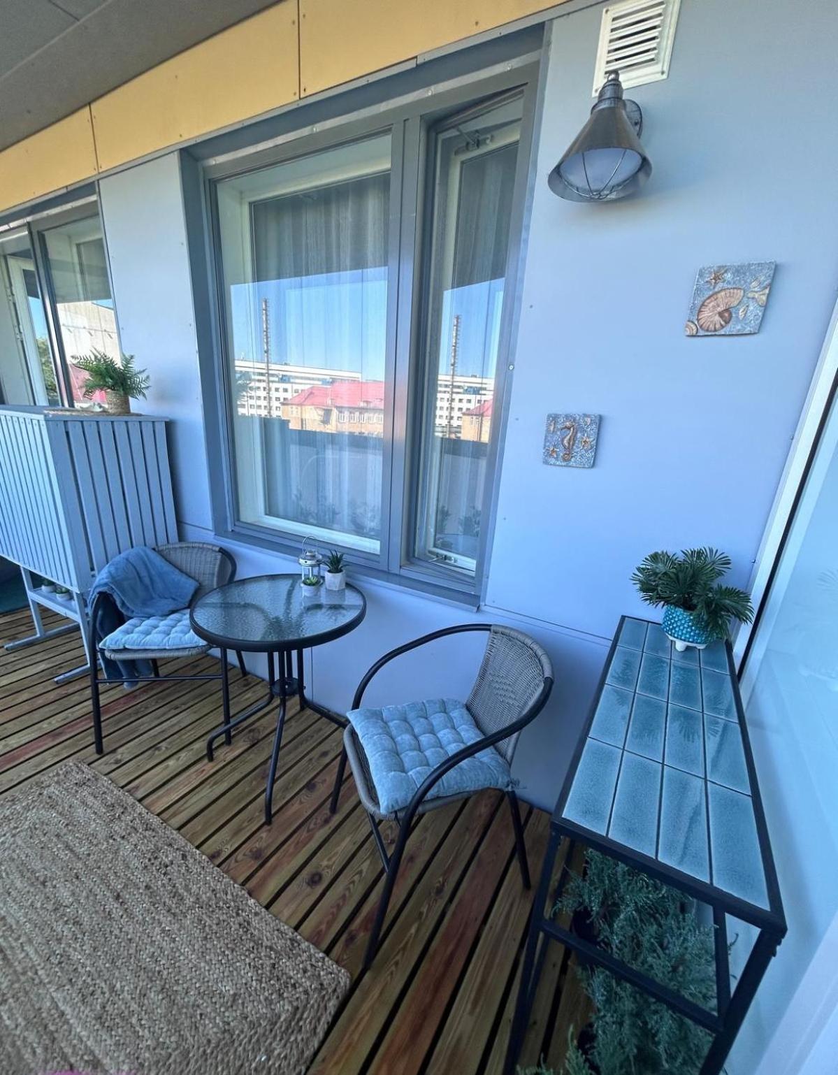 Stella'S Apartment - City Center - Free Secure Parking - Big Sun Terrace - Air Conditioning - Wifi - Tram To The Tallinn Bus Station And Old Town Exterior foto
