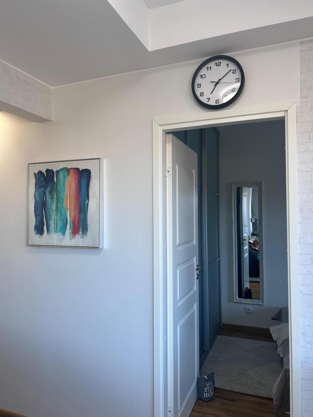 Stella'S Apartment - City Center - Free Secure Parking - Big Sun Terrace - Air Conditioning - Wifi - Tram To The Tallinn Bus Station And Old Town Exterior foto
