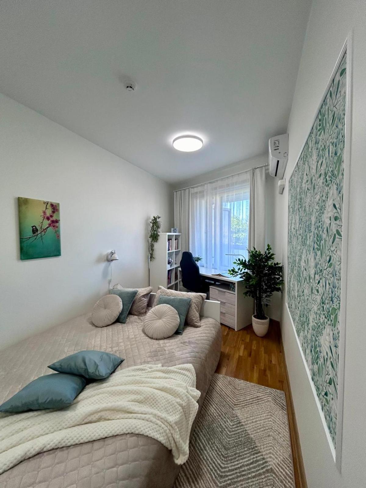 Stella'S Apartment - City Center - Free Secure Parking - Big Sun Terrace - Air Conditioning - Wifi - Tram To The Tallinn Bus Station And Old Town Exterior foto