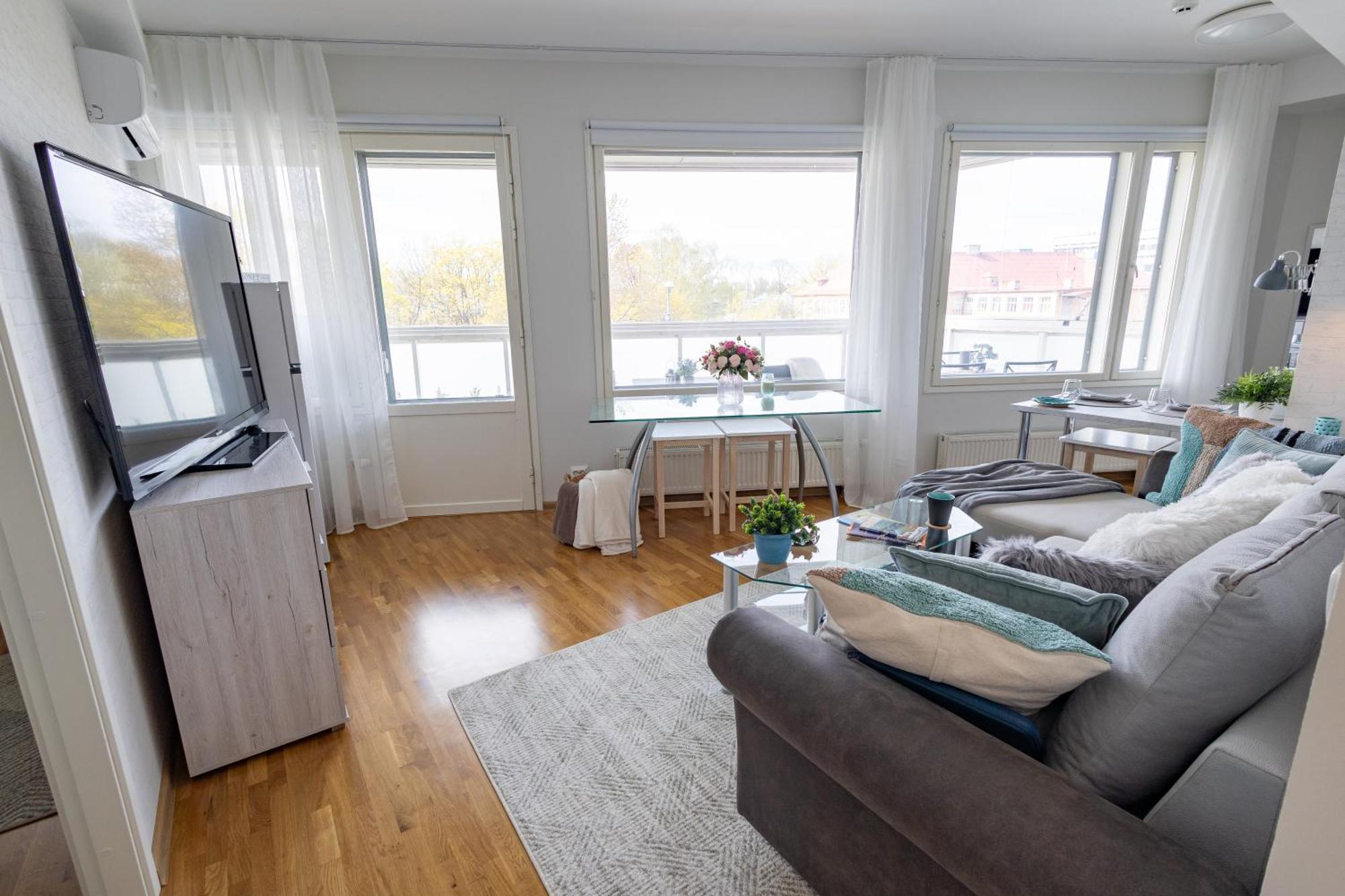 Stella'S Apartment - City Center - Free Secure Parking - Big Sun Terrace - Air Conditioning - Wifi - Tram To The Tallinn Bus Station And Old Town Exterior foto