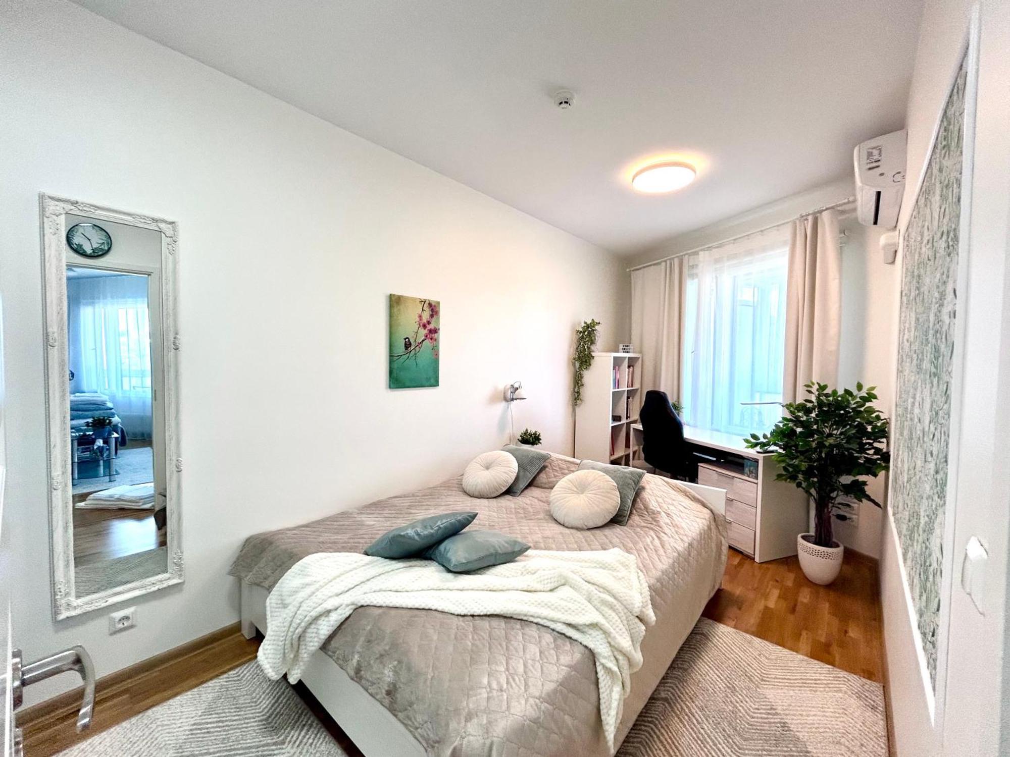 Stella'S Apartment - City Center - Free Secure Parking - Big Sun Terrace - Air Conditioning - Wifi - Tram To The Tallinn Bus Station And Old Town Exterior foto